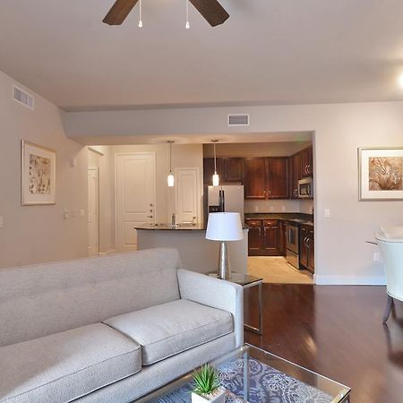 Sunshine At Post Oak Apartman Houston Kültér fotó