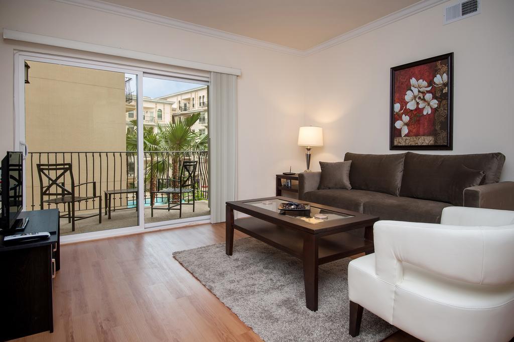 Sunshine At Post Oak Apartman Houston Kültér fotó